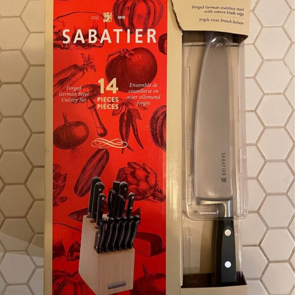 Sabatier 14 piece knife set - New in box